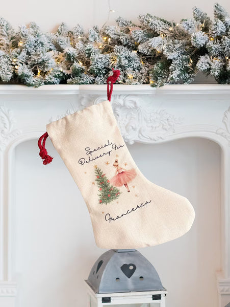 个性化胡桃夹子长袜，定制名字斯托克胡桃夹子圣诞袜，圣诞袜，刺绣圣诞袜，儿童假日家庭长袜，给她的字母图案圣诞礼物