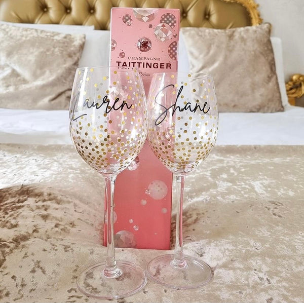 Personalised Wine Glasses for Couple Gifts