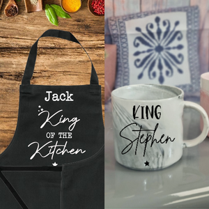 Delantal y taza personalizados del Rey de la Cocina 
